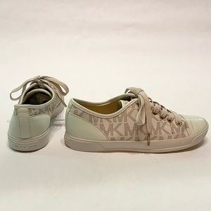 Michael Kors sneakers 6.5
